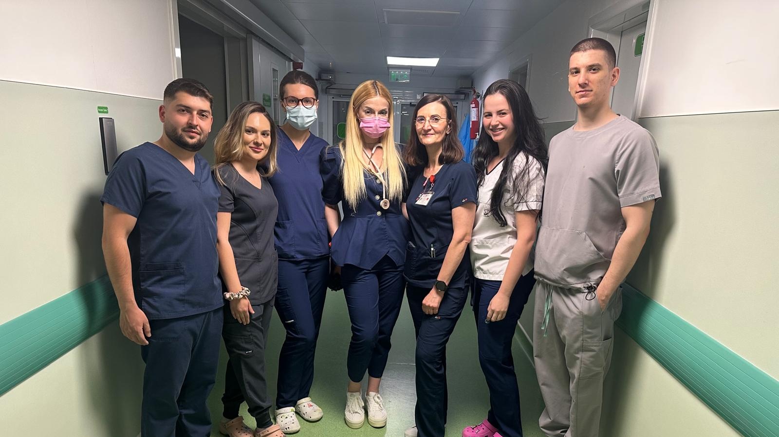 1 Mai special pentru doi clujeni: Au primit rinichi noi după ce o familie din Oradea a spus DA donării și astfel salvând trei vieți dintr-o dată