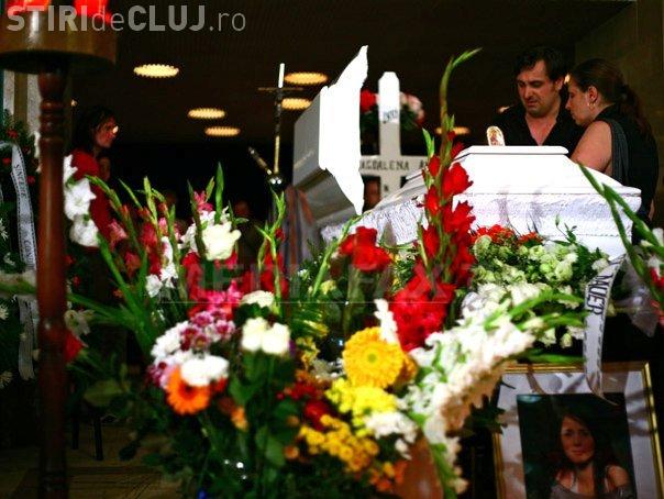 Mesajul de adio complet lasat de Madalina Manole inainte sa se sinucida. Cititi ce le-a scris artista celor dragi