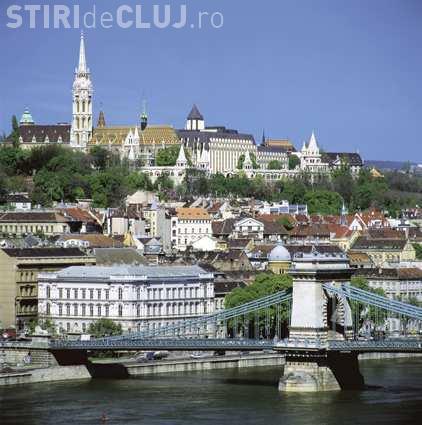 Bursa din Budapesta si forintul, in cadere libera, dupa ce oficialii au anuntat ca Ungaria este intr-o situatie similara Greciei