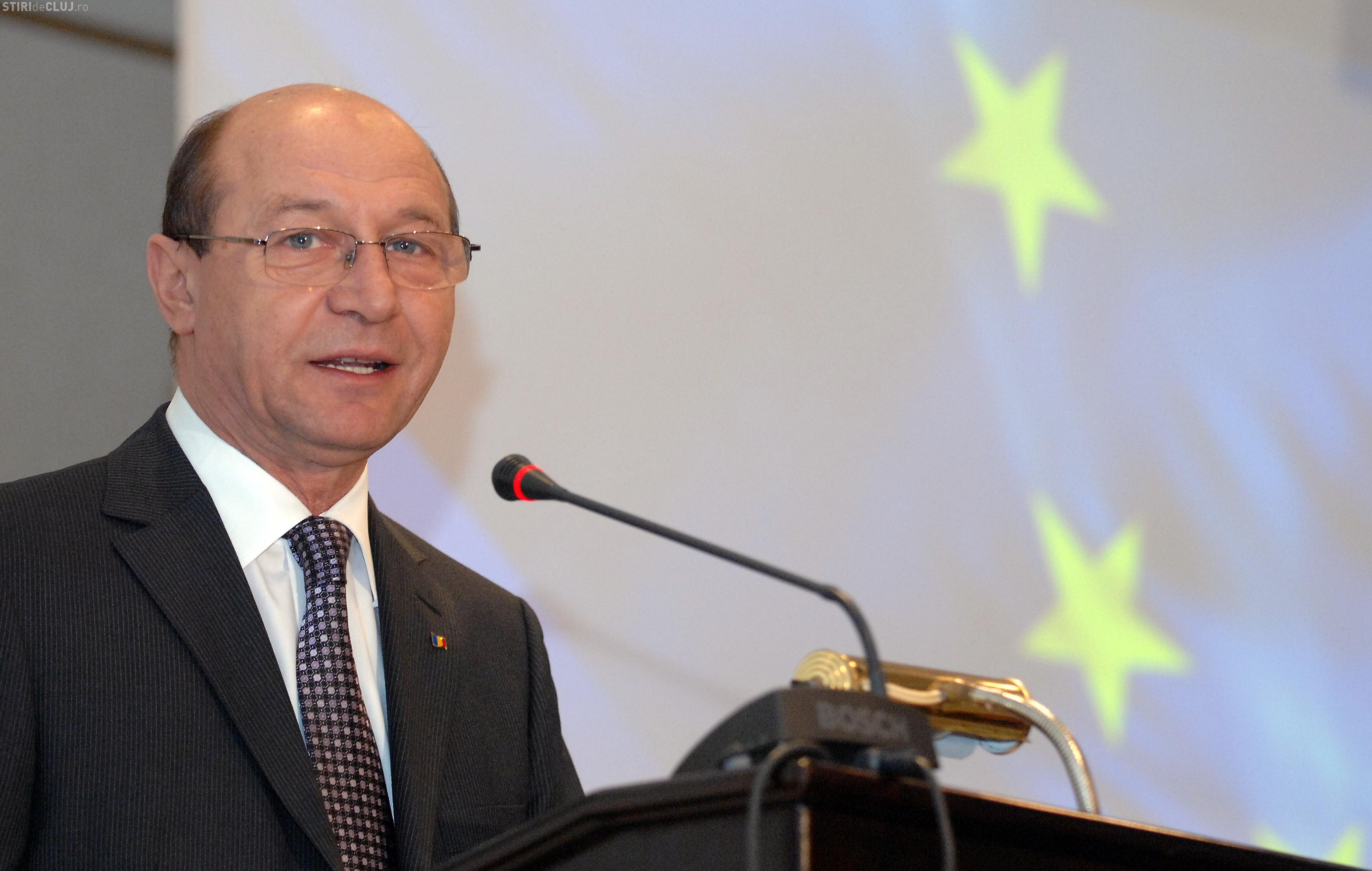 Basescu: "Daca va ajuta strainii mai mult, atunci poate ar fi bine sa va adresati lor"