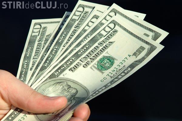 Leul si forintul au avut in 2010 cele mai mari deprecieri fata de dolarul american