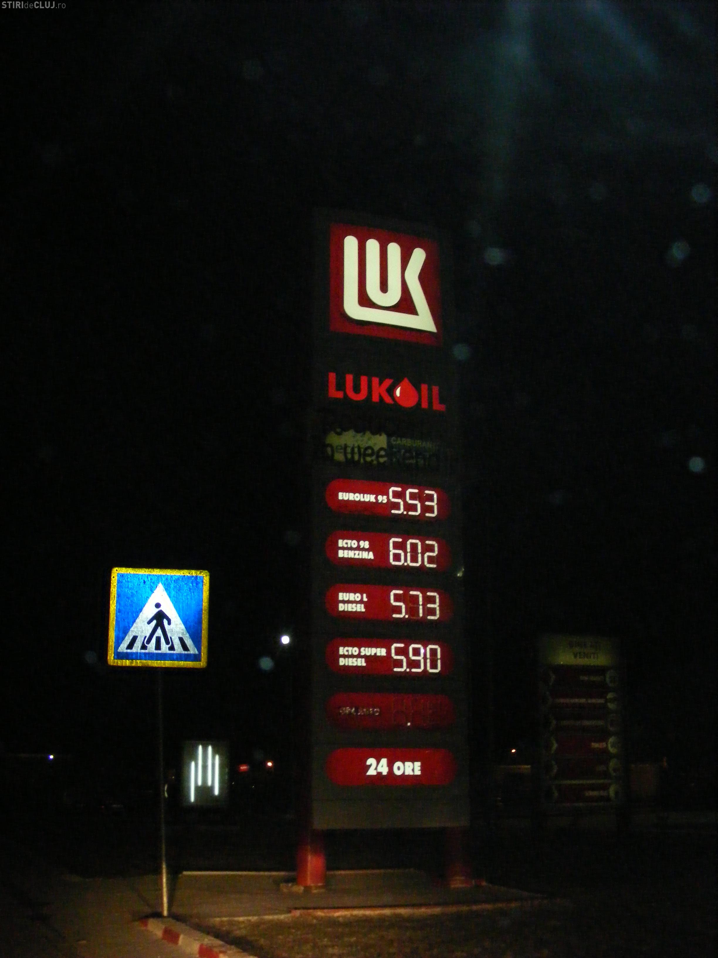 LuKoil face la Cluj reduceri de weekend de tot rasul: Motorina este mai ieftina cu cinci bani FOTO
