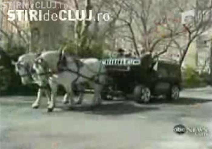 VIDEO - Un american si-a transformat Hummer -ul in caruta