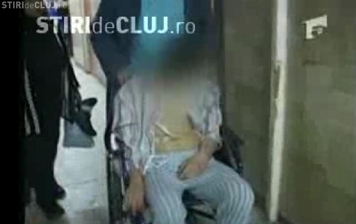 Un elev beat si-a agresat colegii si profesorii, dupa care a intrat in coma alcoolica