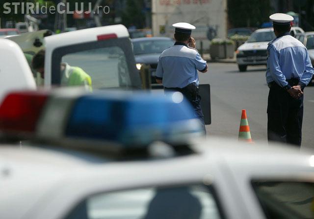 Un minor fara permis conducea un autoturism pe strada Oasului! Mergea sa spele masina