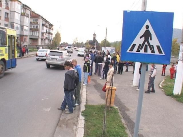Femeie lovita pe o trecere de pietoni in Dej