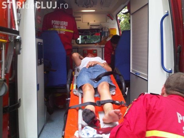 Un cetatean romano-american de 17 ani, fara permis, a accidentat o tanara pe o trecere de pietoni din Zorilor