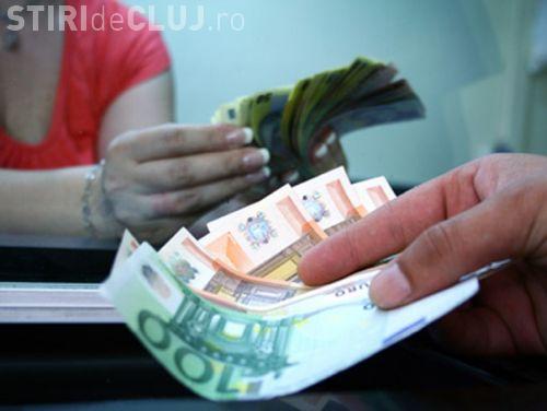 Leul s-a depreciat la minimul ultimelor 5 luni fata de un euro slabit la randul sau.