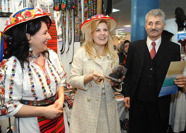 Brandul turistic al Romaniei, lansat de Udrea la Shanghai