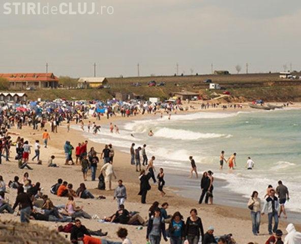 Bugetarii ar putea avea liber si in 30 aprilie! Minivacanta de 1 Mai ar putea fi de 4 zile