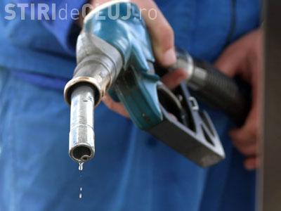 Benzina se scumpeste cu cel putin 15%