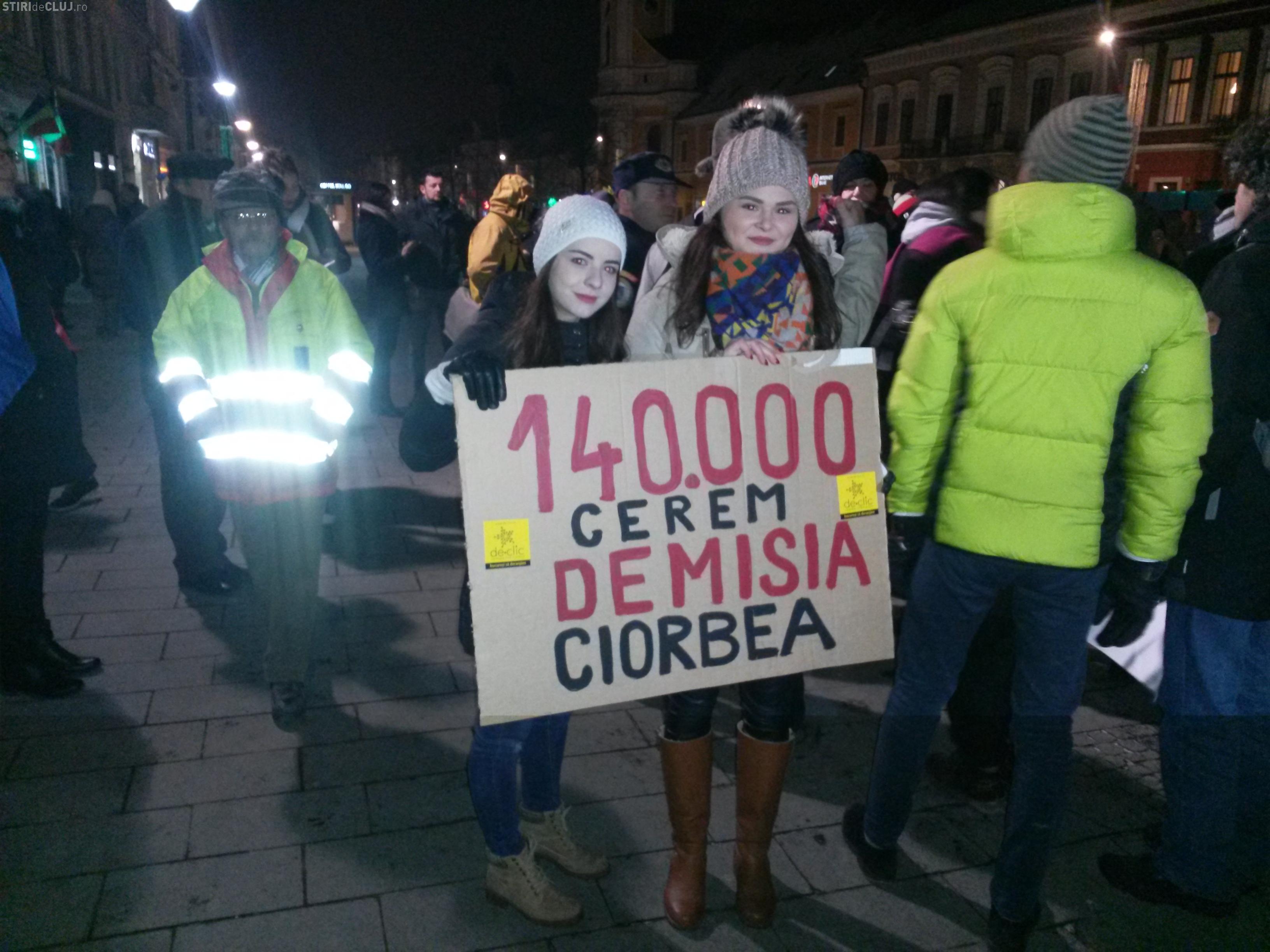 Protest Masiv La Cluj Napoca Impotriva Lui Victor Ciorbea Video