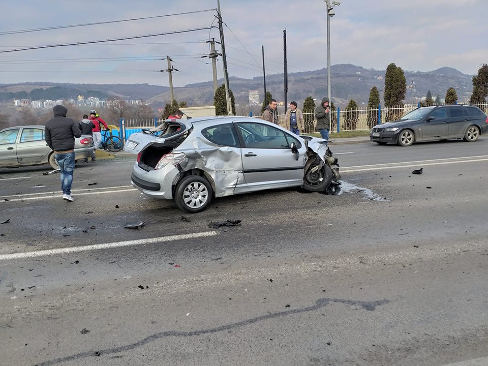 Accident In Lanț Langă Vivo In Florești Video Stiri De Cluj