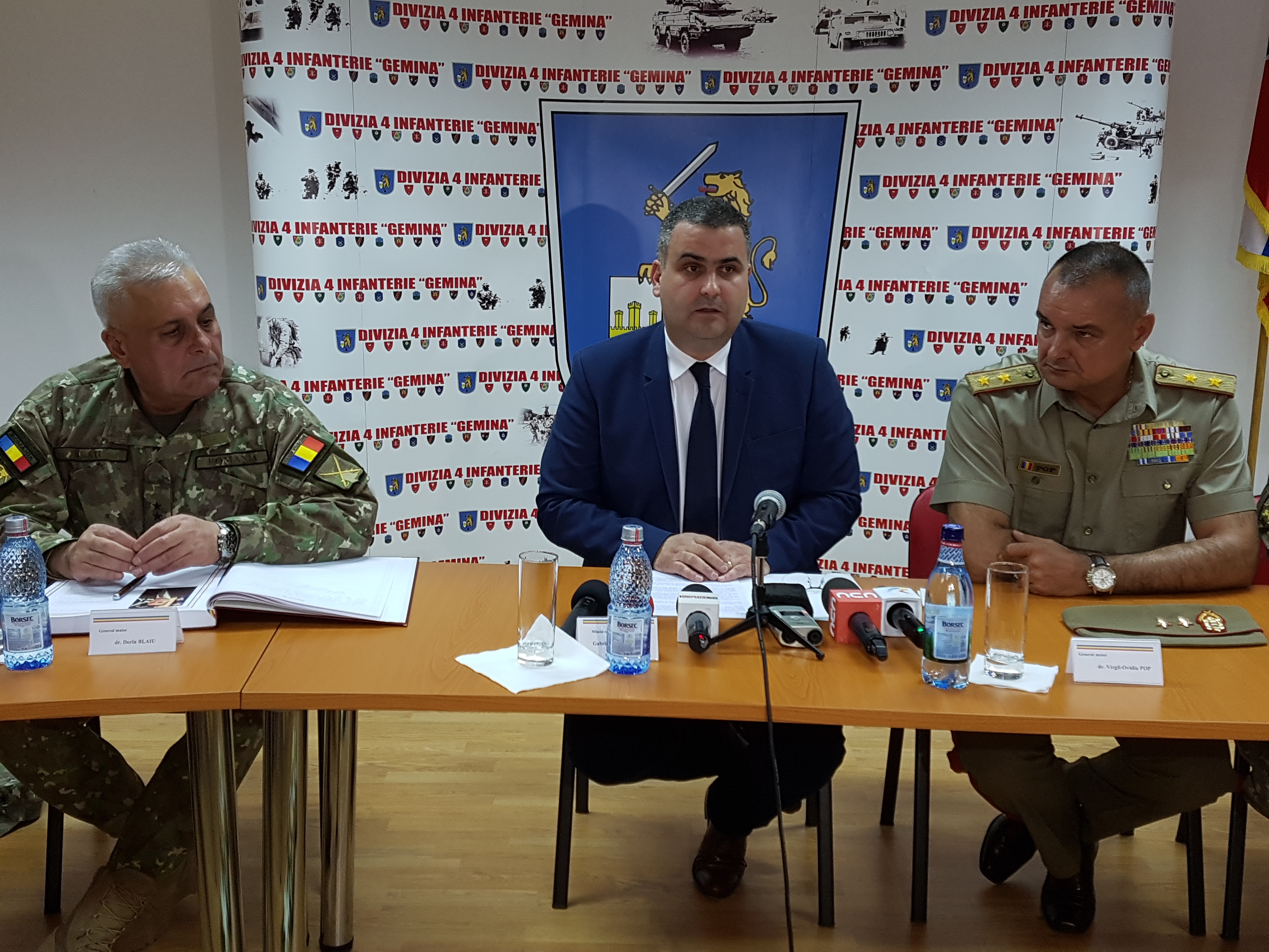 Ministrul Apărării La Cluj 1 600 De Militari Au Pensie Peste
