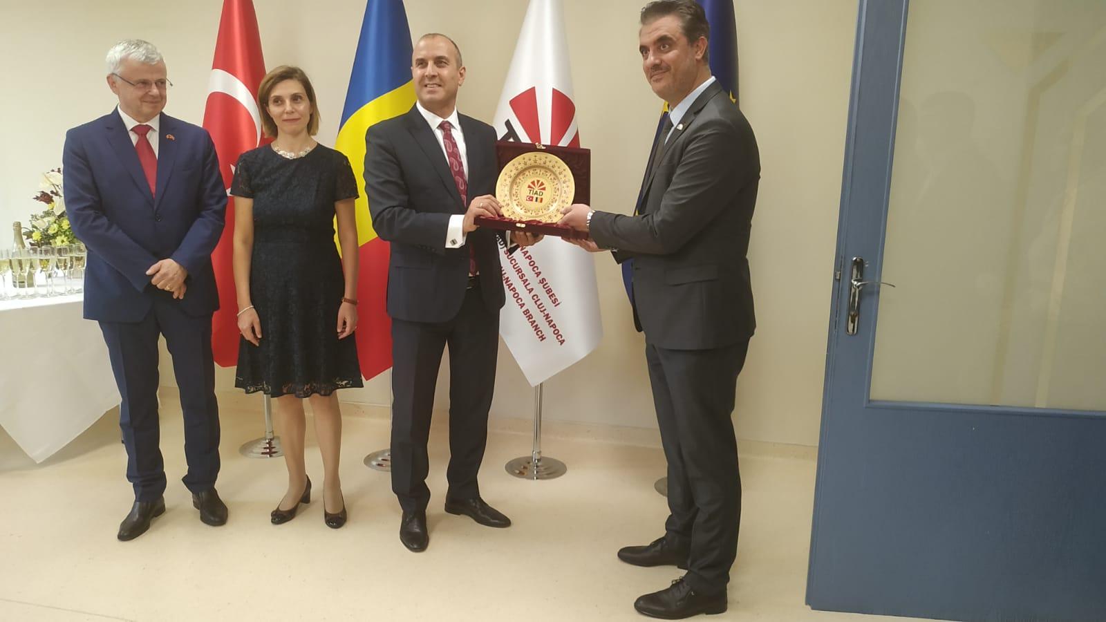 WhatsApp Image 2019-10-22 at 18.25.35.jpeg