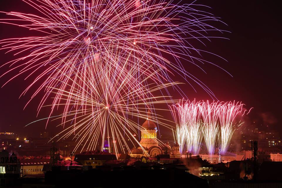 Concerte și Spectacol De Artificii La Cluj De Ziua Unirii Mici