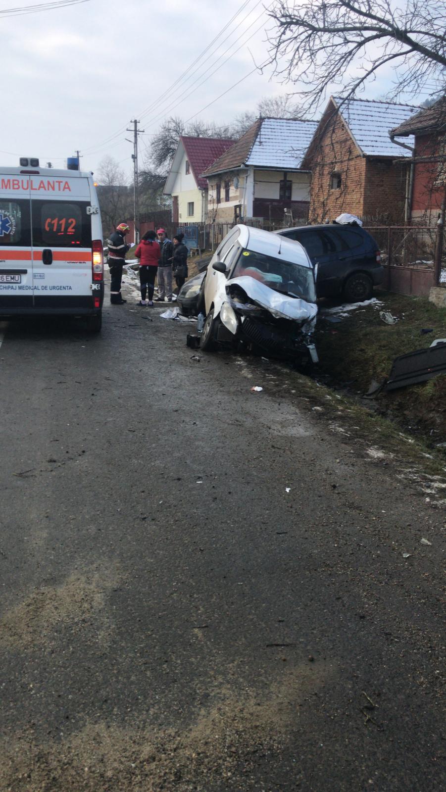 Accident Cu Trei Victime Pe Un Drum Din Cluj O șoferiță De 20 De