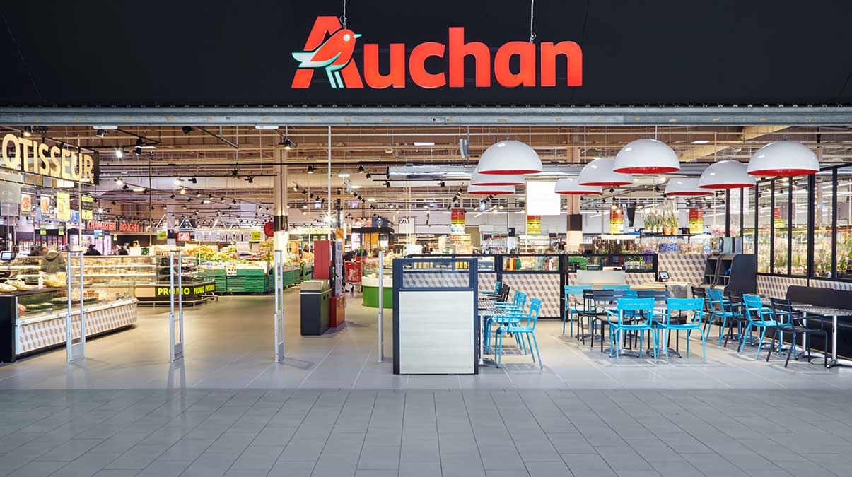 Auchan reduce programul pentru ca angajații să ajungă la timp acasă - Ştiri  de Cluj