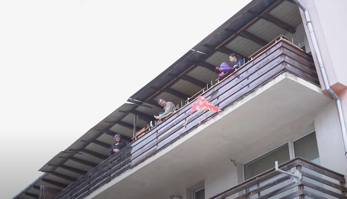 Colind Floressti 1.jpg