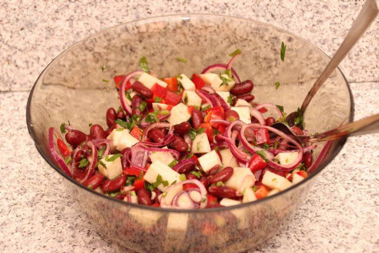 Depression Conquer make worse Salate dietetice pentru primăvară. 6 rețete sănătoase și sățioase - Ştiri  de Cluj