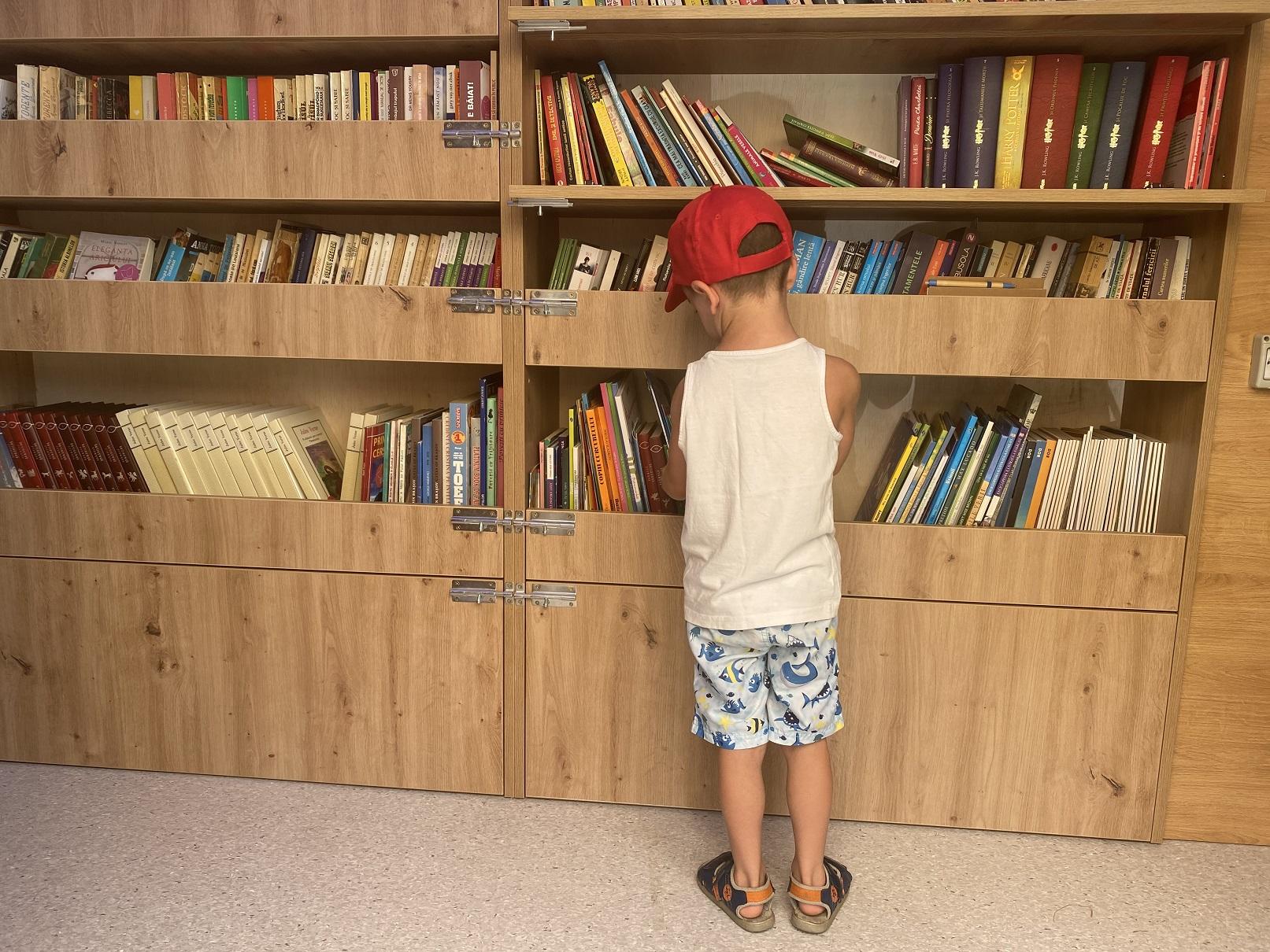 Inaugurare biblioteca mobilă BookTruck_2.jpg