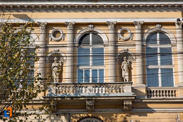 fatada-de-la-casa-municipala-de-cultura-din-cluj-napoca-judetul-cluj.jpg