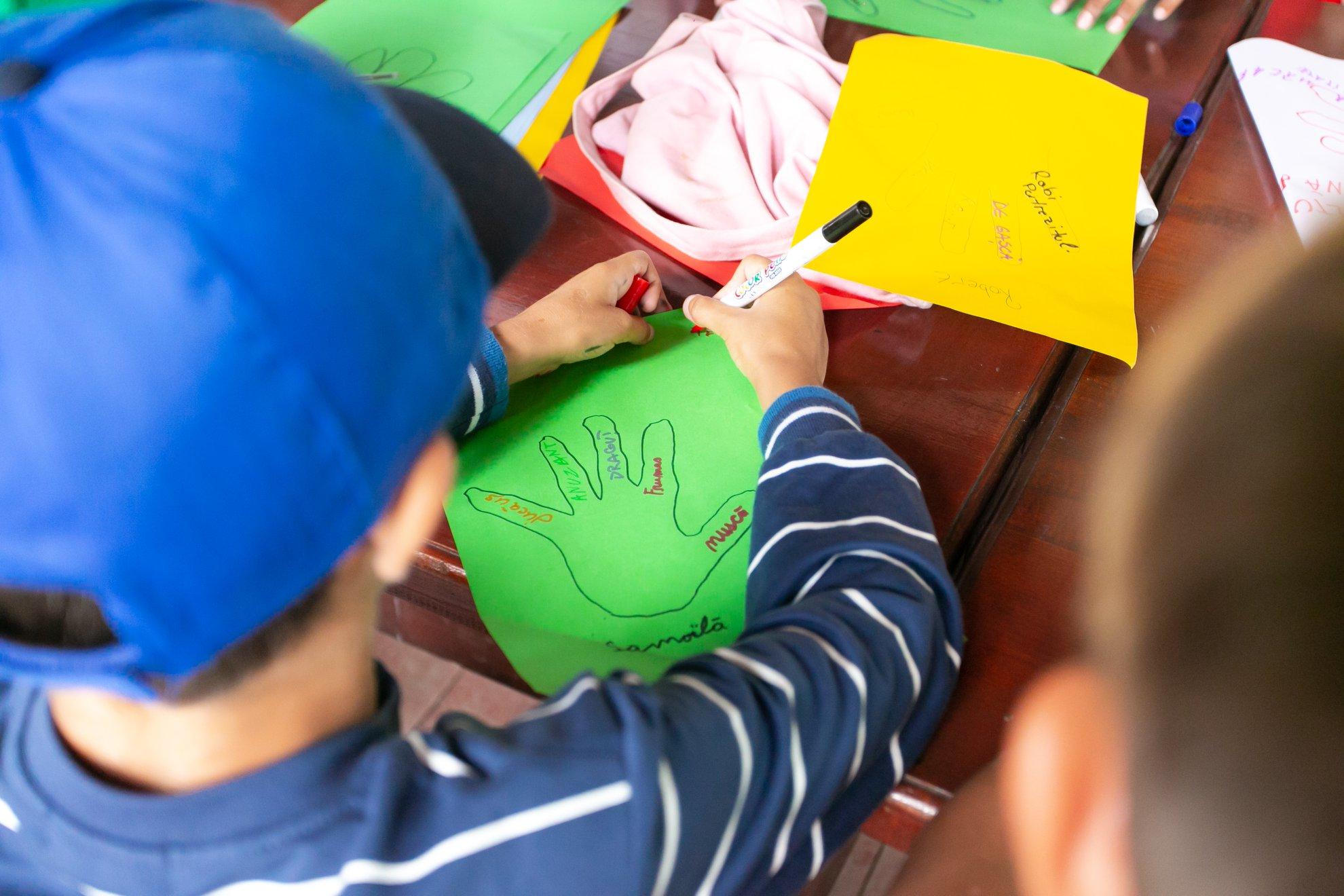Activitatile de voluntariat in centrele de plasament - Foto Alin Gavrila.jpg