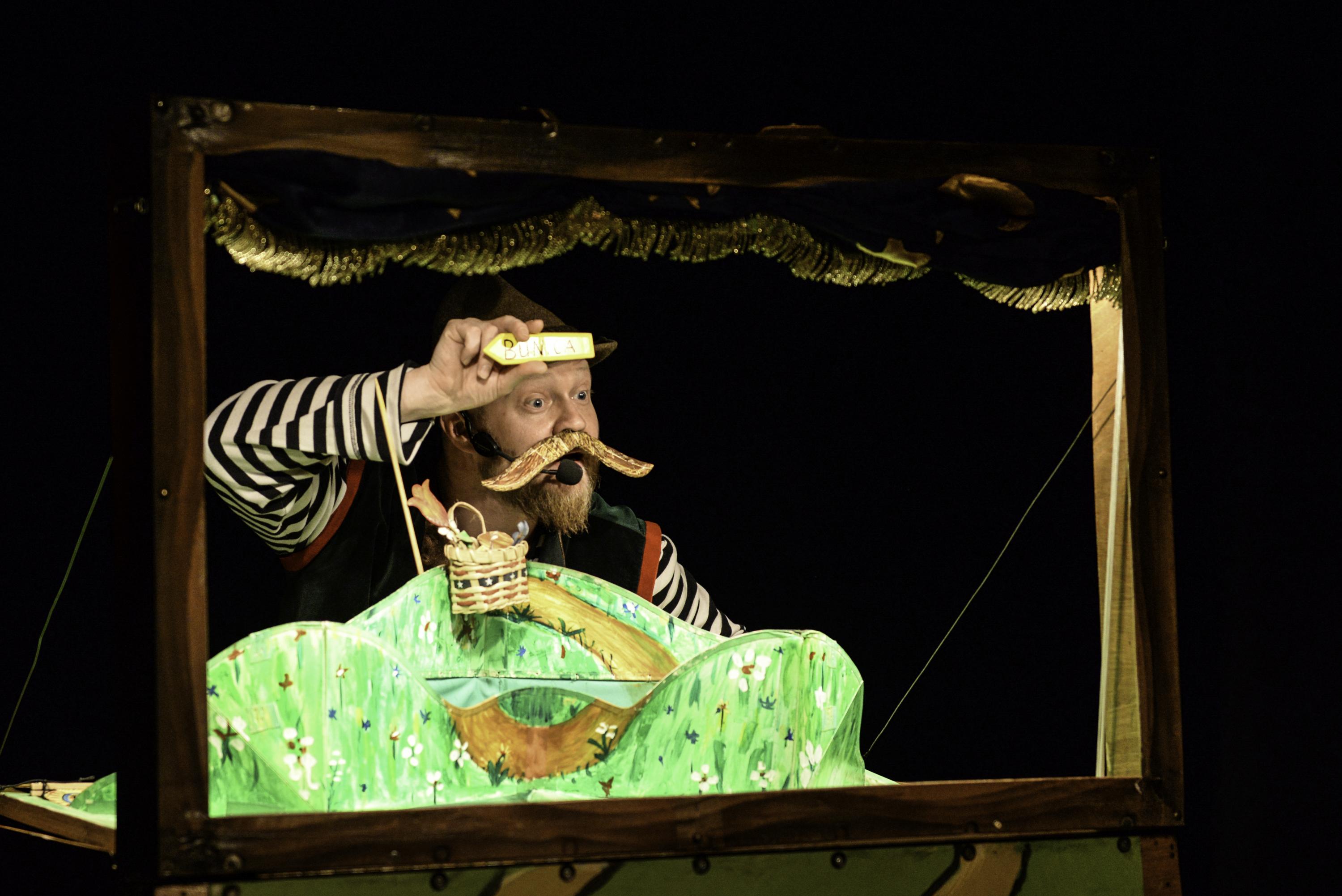 Scufita Rosie si lupul cel flamand (76).JPG