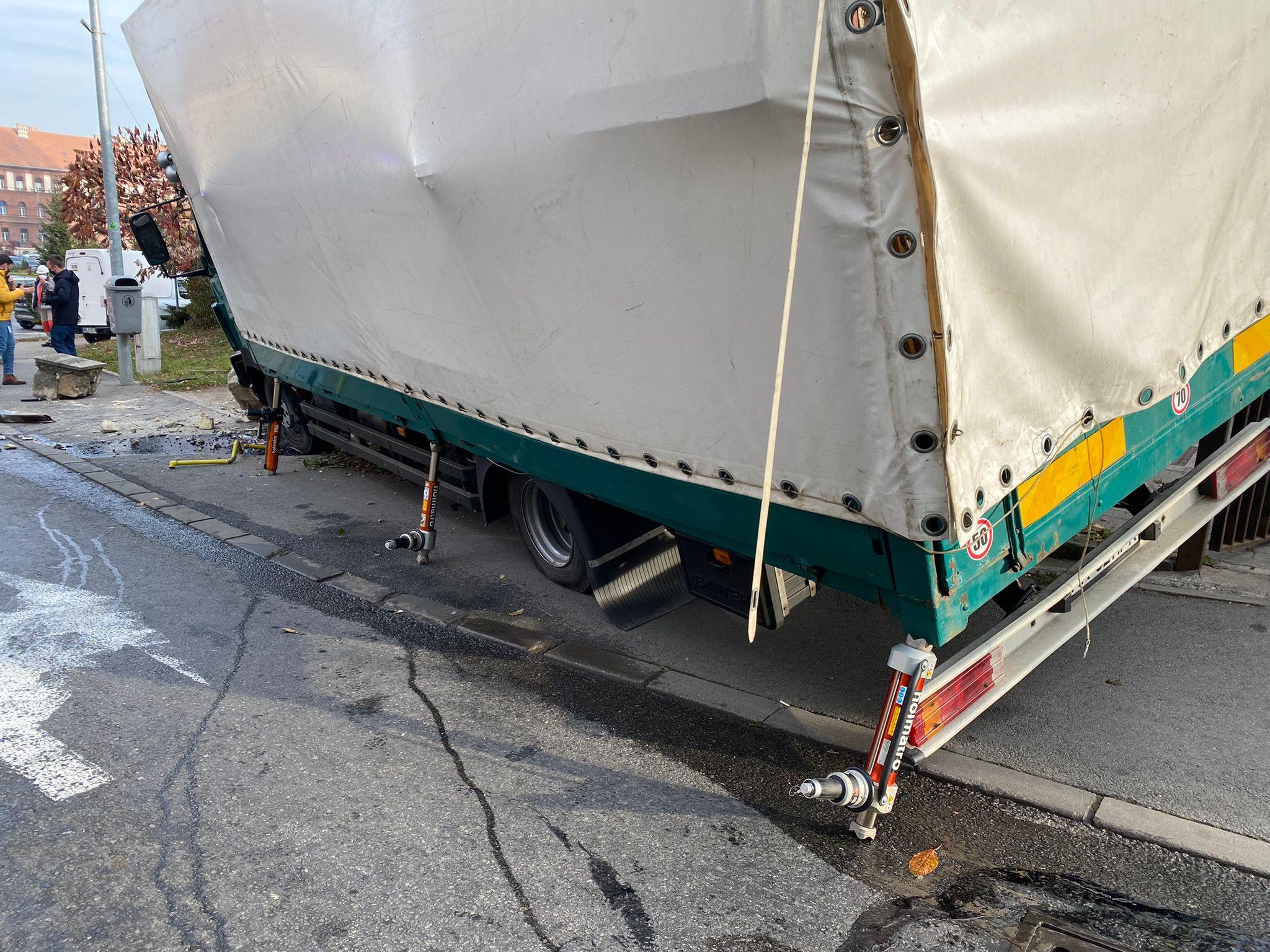 23a40f29-3eb4-4cc2-9112-589e605cbdb8.jfif