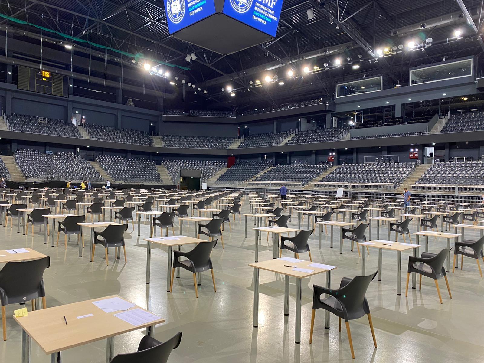 sala examen UMF Cluj.jpg