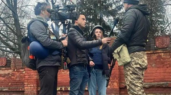 echipa jurnalist 2.PNG