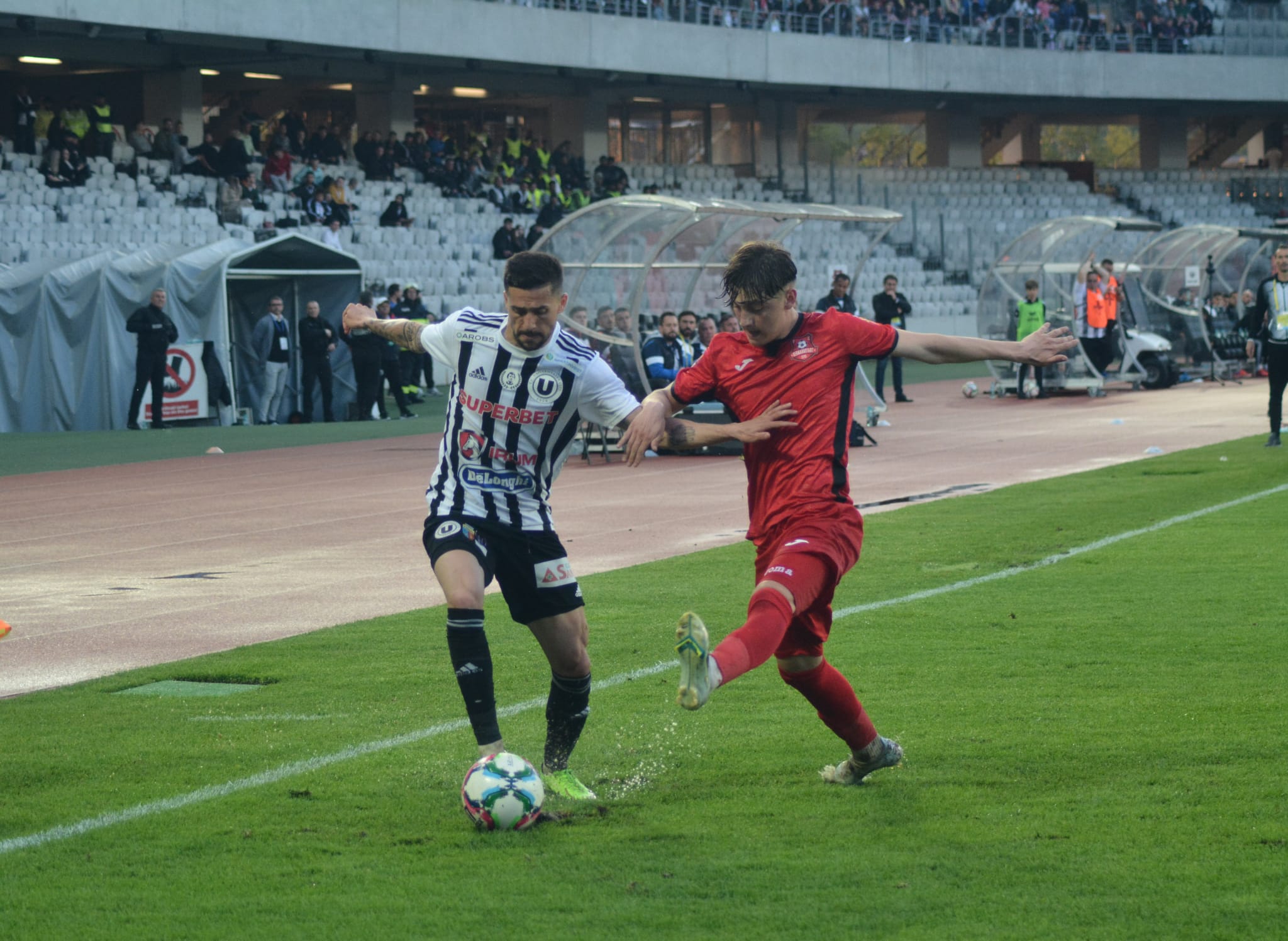 Universitatea Cluj - Hermannstadt 1-2. Sibienii câștigă pe Cluj Arena și  sunt cu un picior în Liga 1