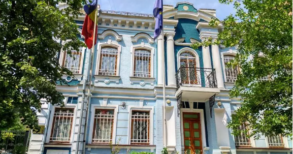 Ambasada României de la Kiev și-a redeschis porțile thumbnail