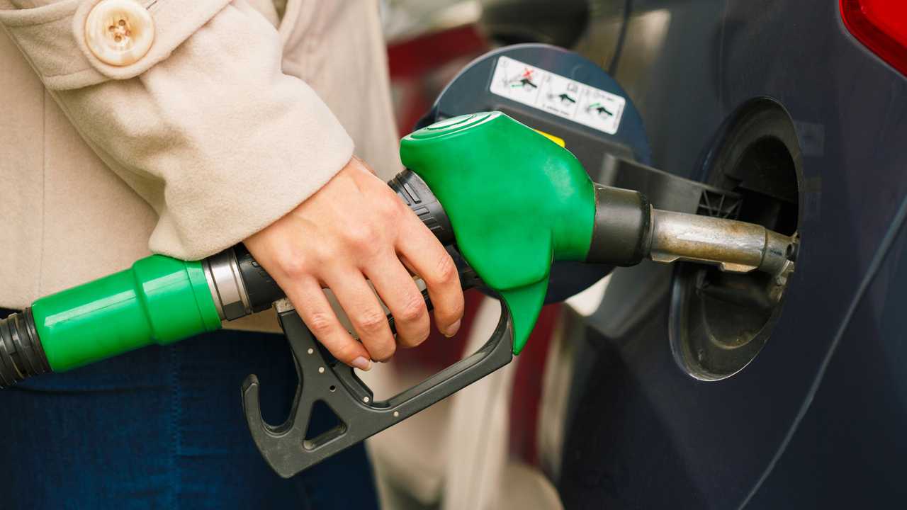 Nouă scumpire a carburanților. Care este prețul benzinei și al motorinei în Cluj-Napoca astăzi thumbnail