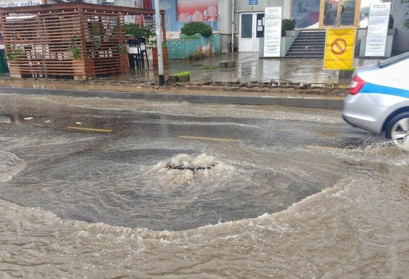 inundatie strada 1.jpeg