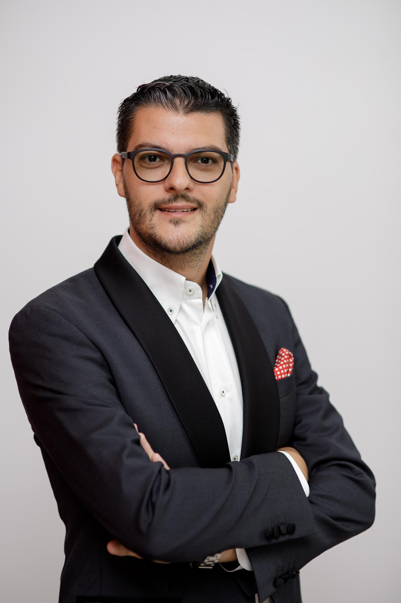 RAzvan Pascu foto.jpg