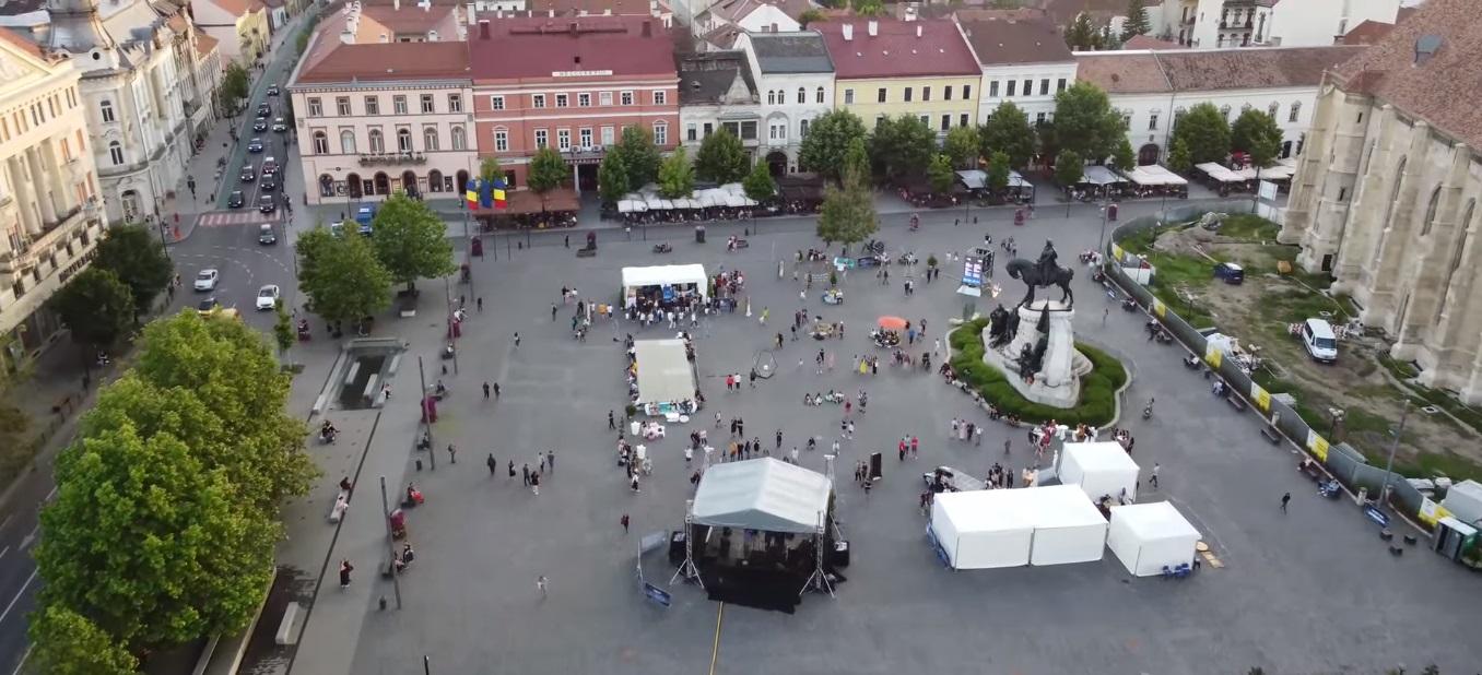 piata-unirii-e-fain-la-cluuj-de-sus.jpg