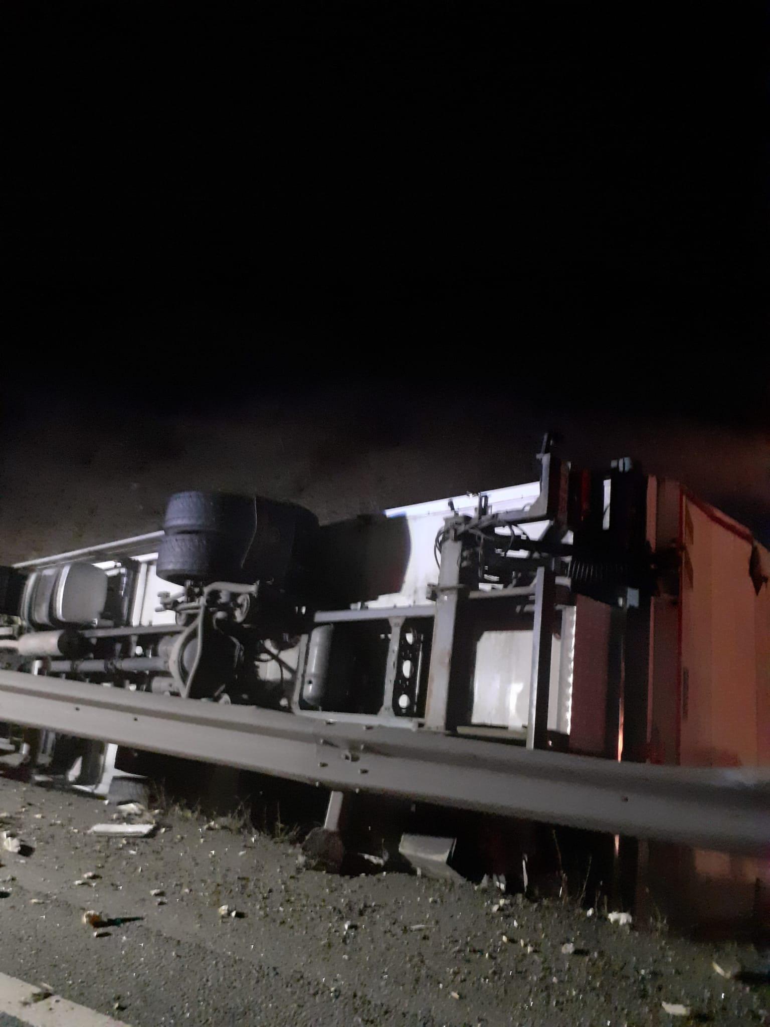 WhatsApp Image 2024-02-19 at 19.42.12.jpeg