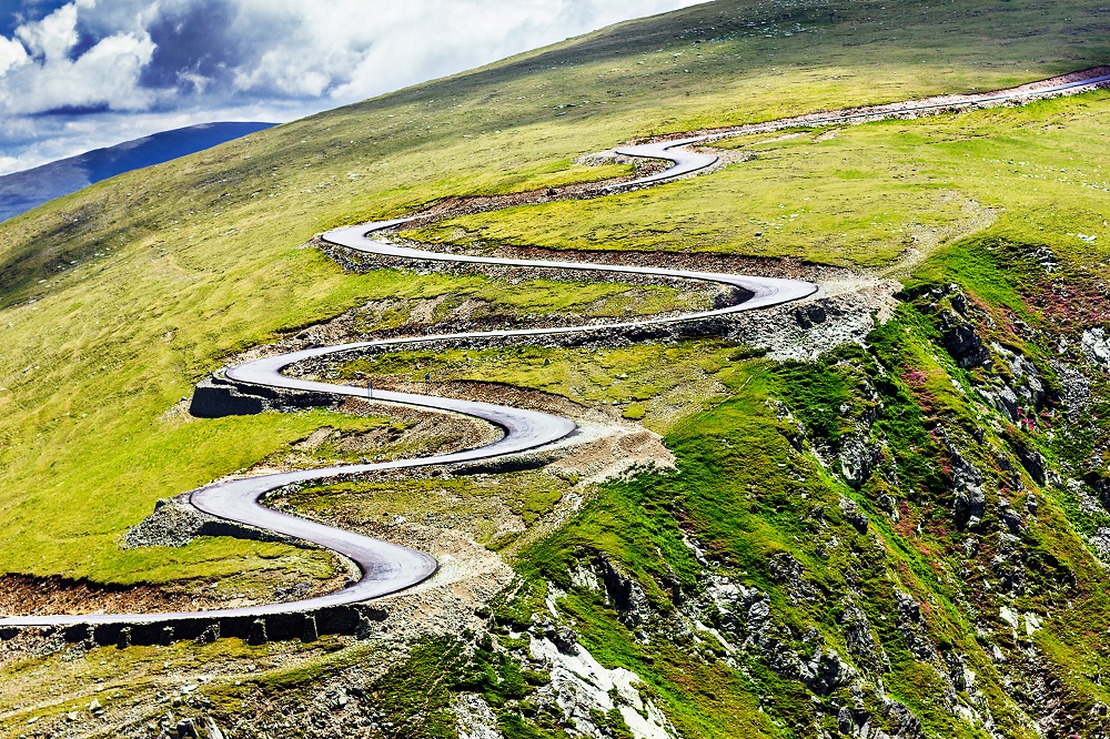 Transalpina, cea mai înaltă șosea din România și una dintre cele mai