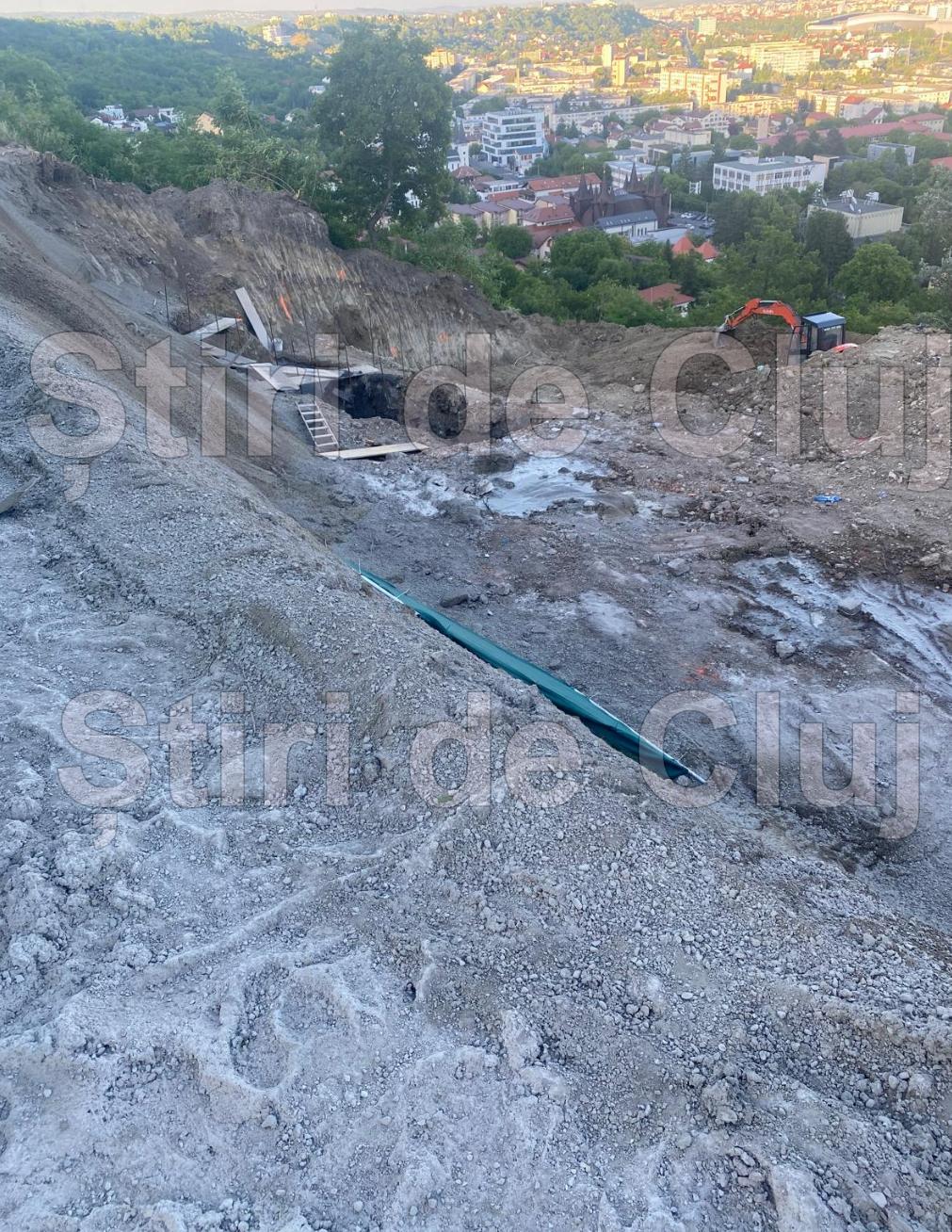 uliului 4 o ia la vale.png