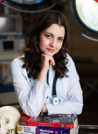 adriana cezara damina buda.jpg