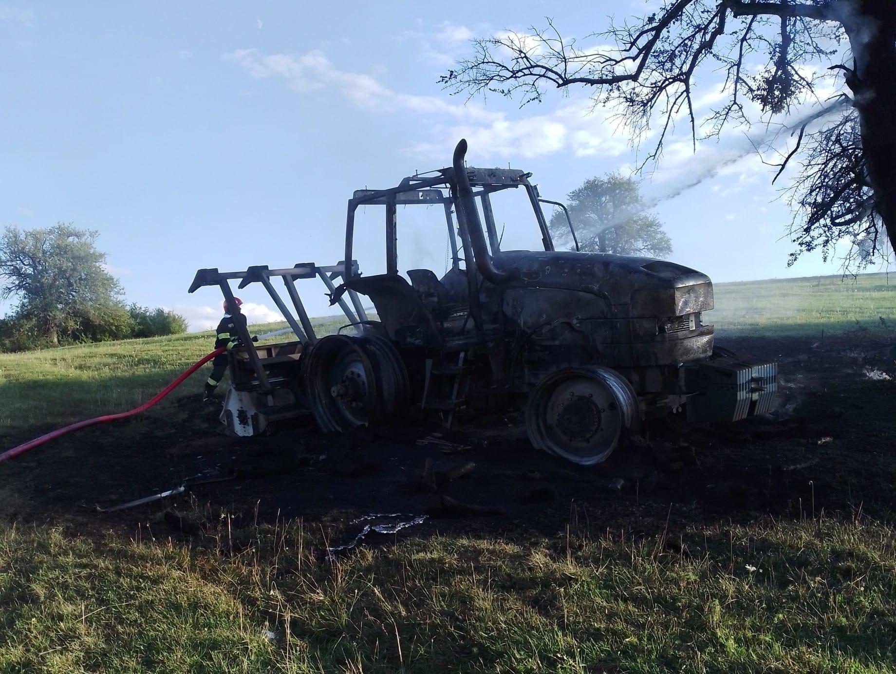 tractor flacari cluj.jpg