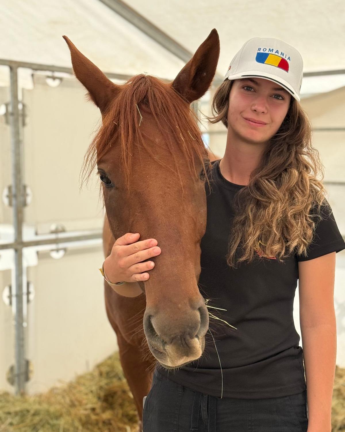 ana cosma elf cluj 2.jpg