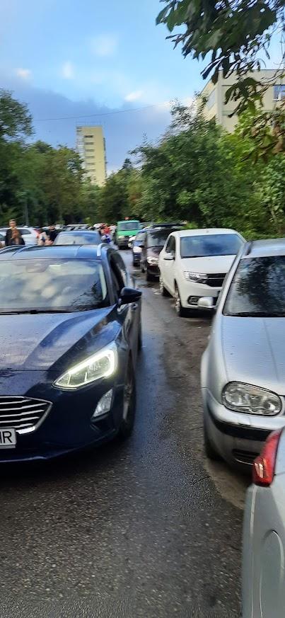 acces blocat scoala titulescu cluj 4.jpg