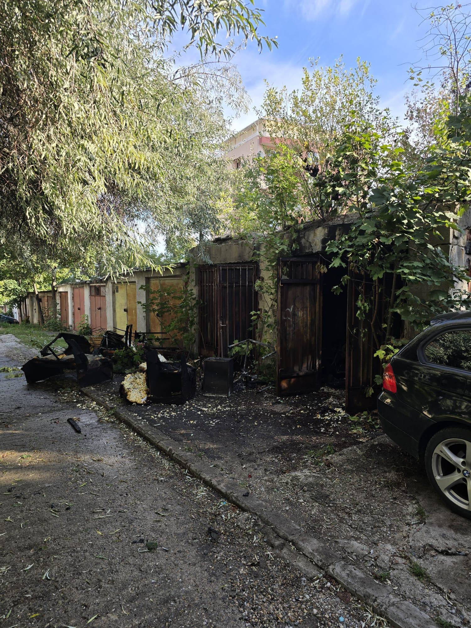 garaje cluj incendiu strada tatra.jpg