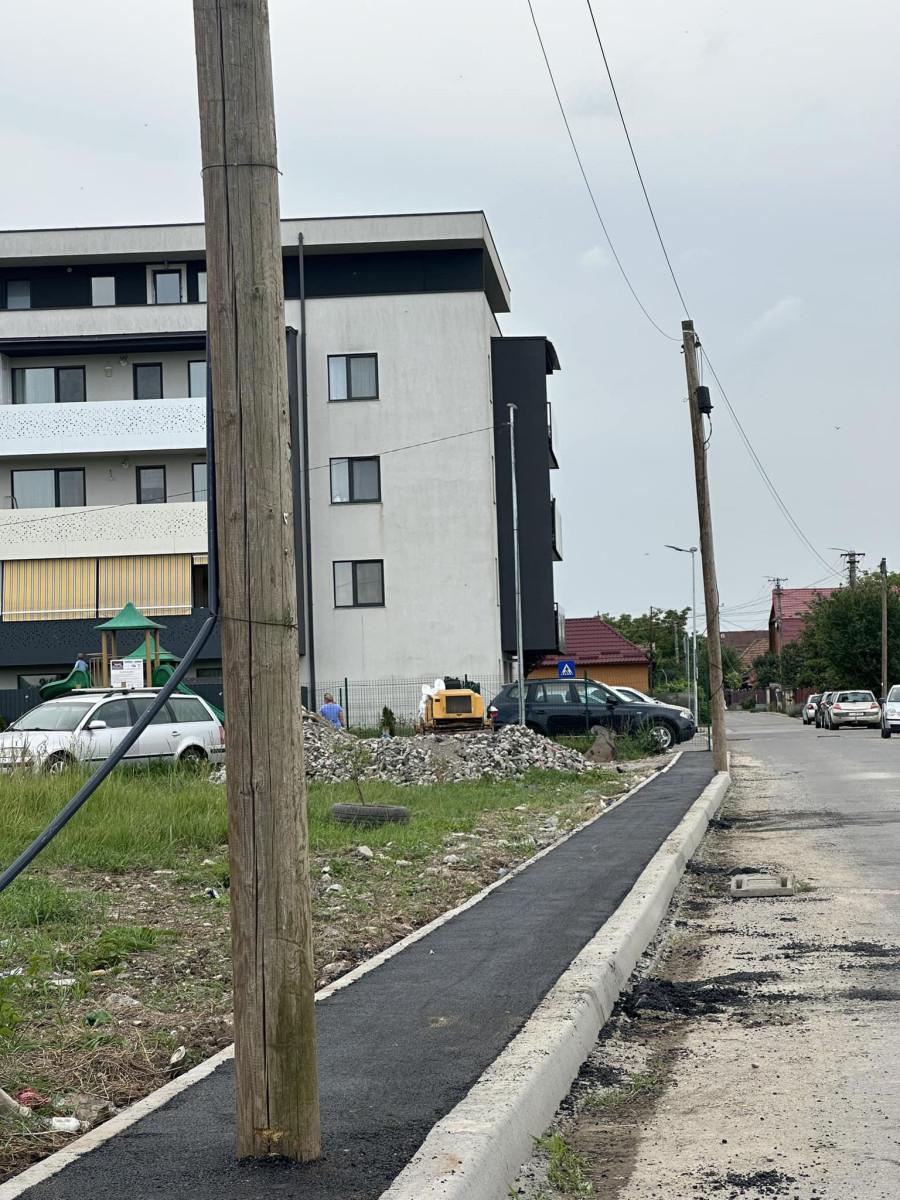 stalpi trotuar cluj.jpg