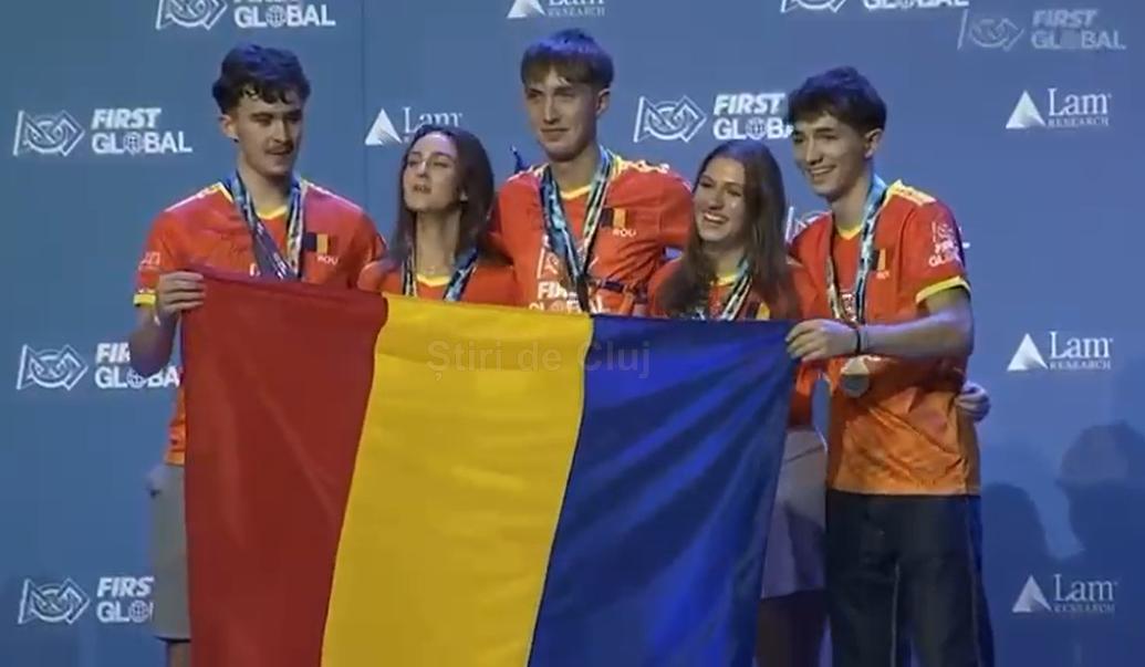 elevi clujeni medalie de aur stiri de cluj 1.png