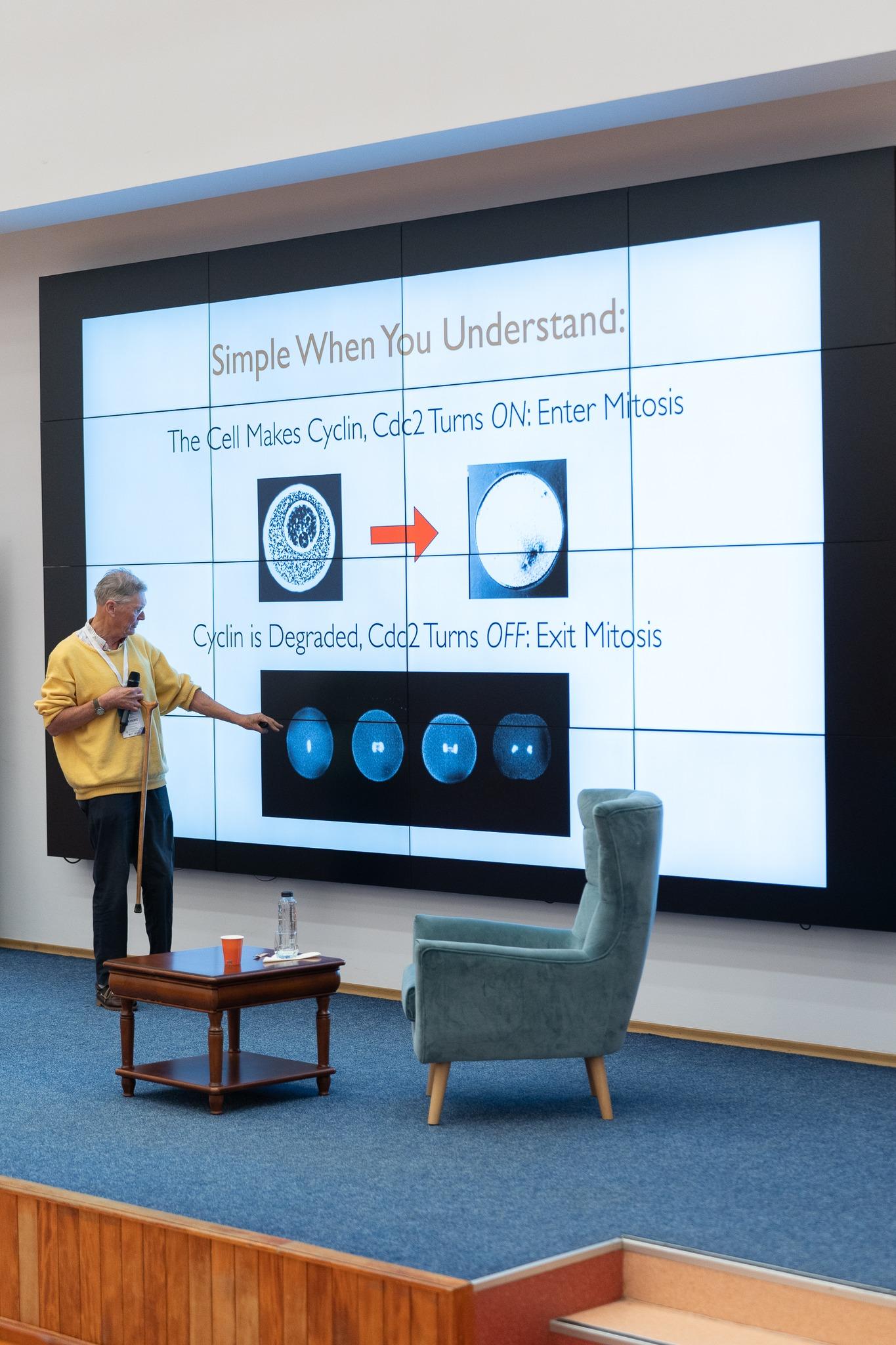 laureat premiu nobel 3.jpg