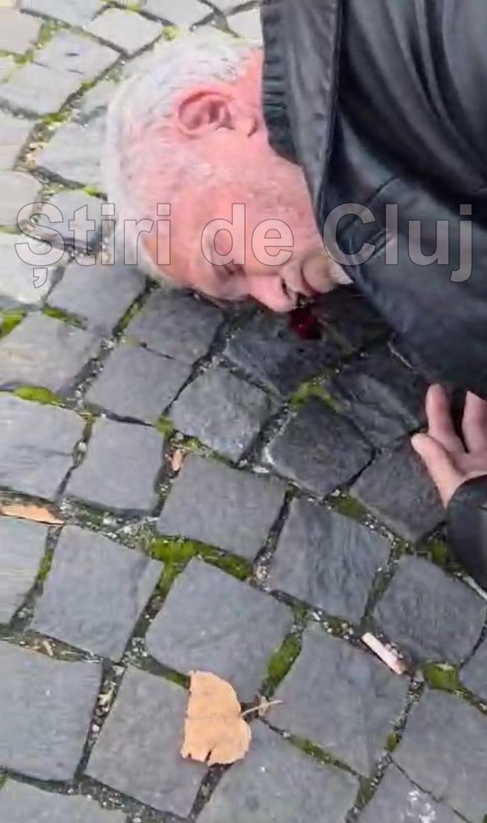 batran batut crunt in piata unirii 1.png