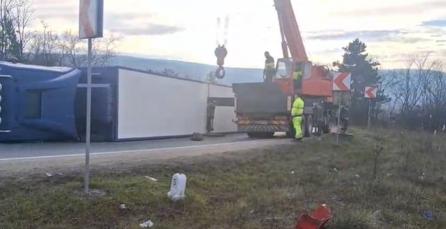 apodapădoapoăaspdoaspădaso .png